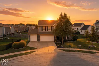 9802 Violet Circle, Indianapolis - 4