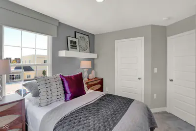 5825 Lamp Post Lane, Noblesville - 43