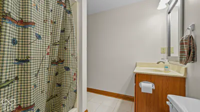 7437 W Banton Circle, New Palestine - 63