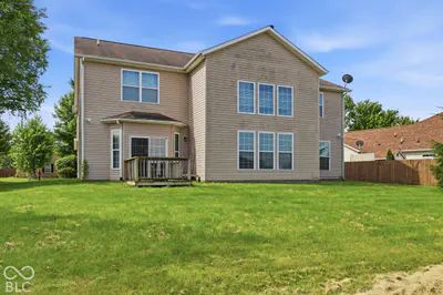 8110 Eskerban Drive, Avon - 25