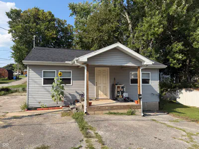 911 22nd Street, Bedford