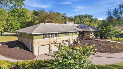 4750 Kessler Boulevard North Drive, Indianapolis - 46