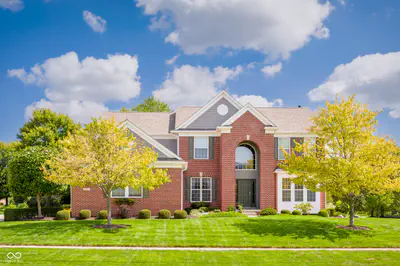 4737 Pebblepointe, Zionsville