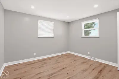 3384 Mullinix, Greenwood - 19