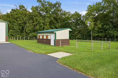 7813 W 50 S, Morgantown - 73