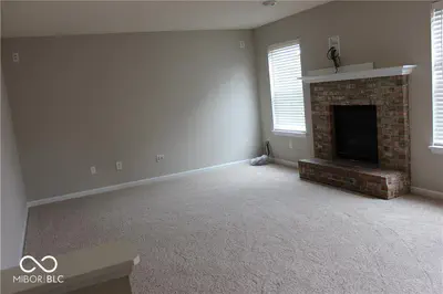 15402 Dry Creek Road, Noblesville - 7
