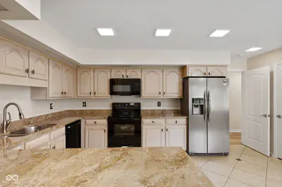8616 Cricket Tree Lane, Indianapolis - 20
