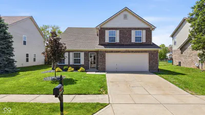 8716 Springview Drive, McCordsville - 45