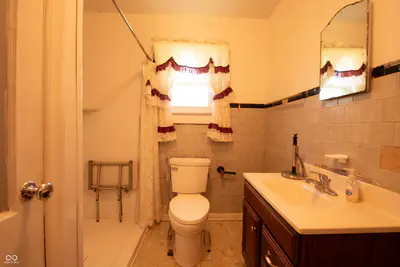 2636 E 40th Street, Indianapolis - 24