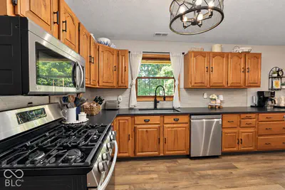 2534 Edgewood Cove, Martinsville - 43