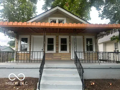 5021 University, Indianapolis