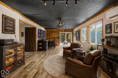 7813 W 50 S, Morgantown - 40