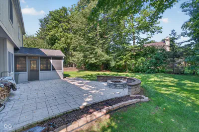 8642 Black Stone Xing, Avon - 48