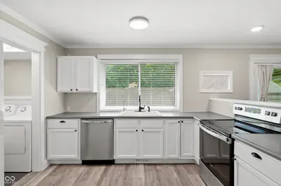 10284 Orchard Park Drive, Carmel - 13