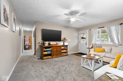 604 Center Drive, Frankfort - 5