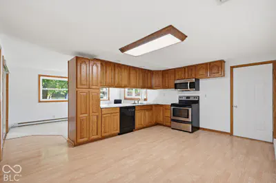 1615 Avenue East Street, Elwood - 6