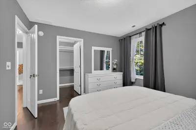 8642 Black Stone Xing, Avon - 37