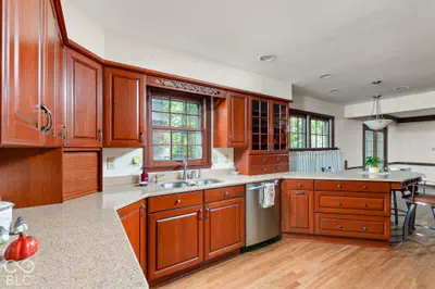 55 Bennington Drive, Zionsville - 14