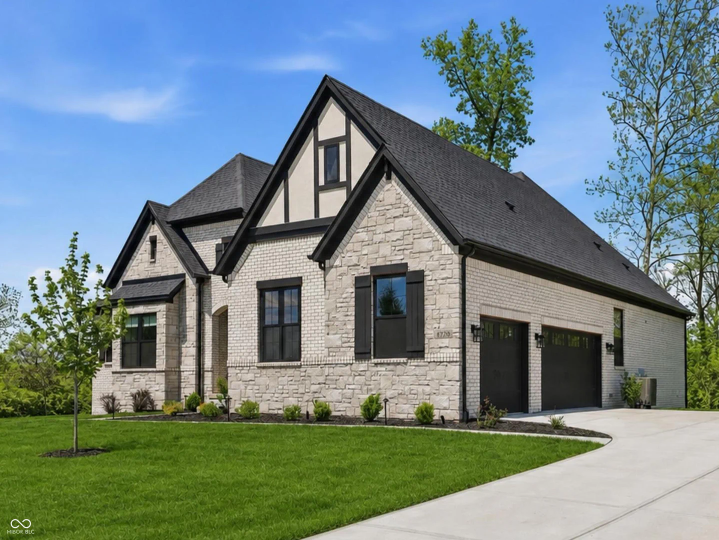 6720 900, McCordsville