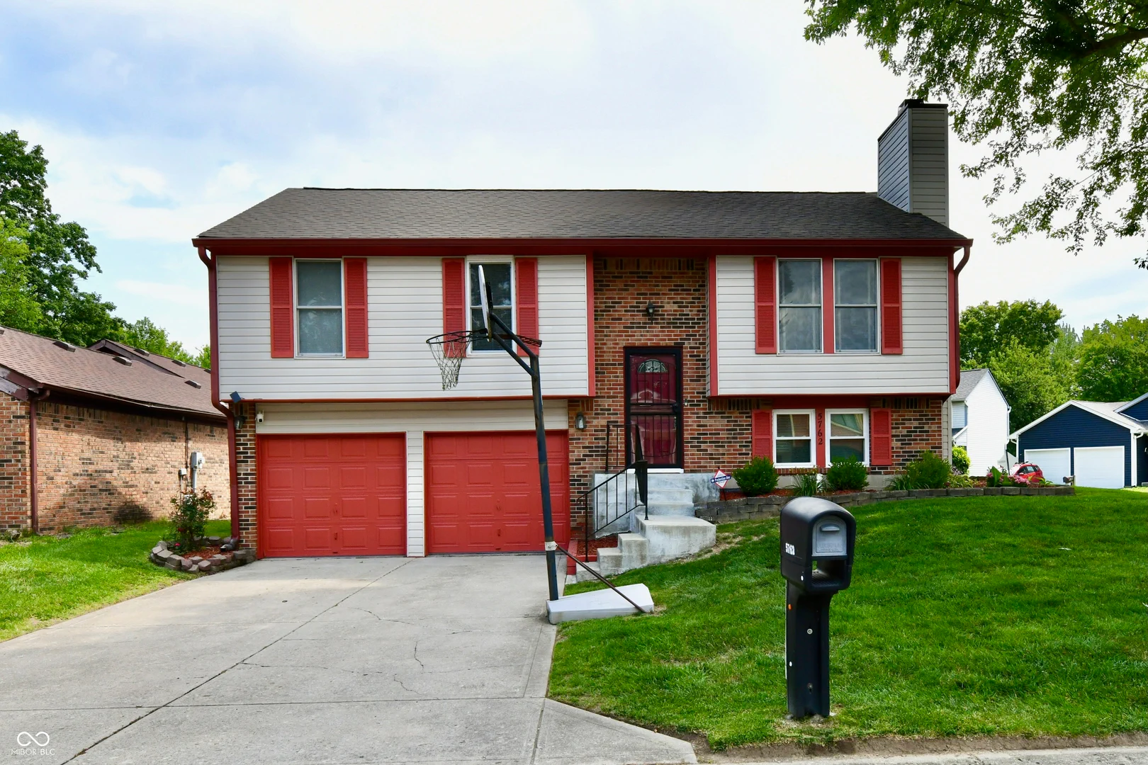 5762 Pilgrim Drive, Indianapolis