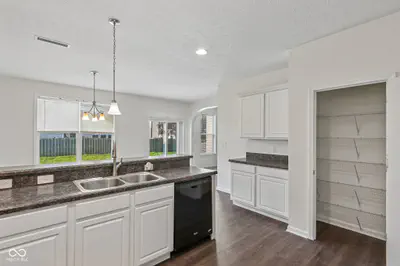 5779 Blue Sky Drive, Whitestown - 27