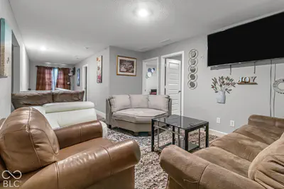 7349 Parkstay, Camby - 7
