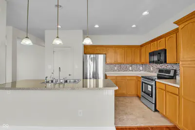 2542 Middle View Drive, Columbus - 21
