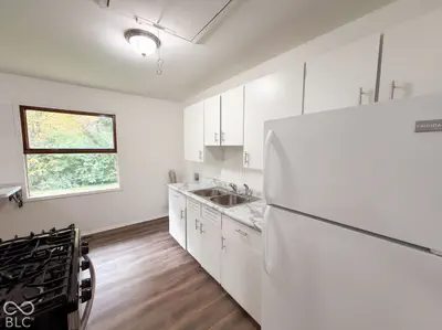 404 Brewer Drive, Greenwood - 3