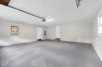 9231 N Cherry Hills Drive, Columbus - 77