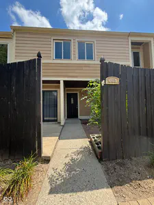 665 Ironwood, Avon