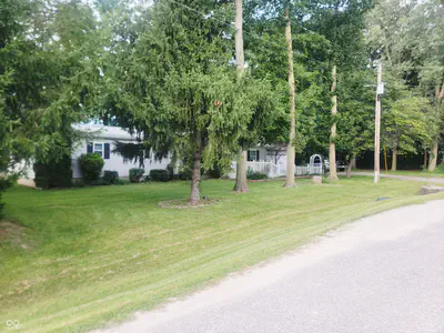 592 Paradise Drive, Rochester - 3