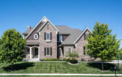 18176 Lakes End Drive, Westfield