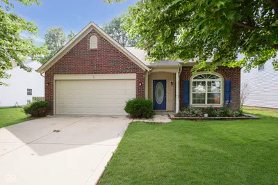 18010 Cristin Way, Westfield