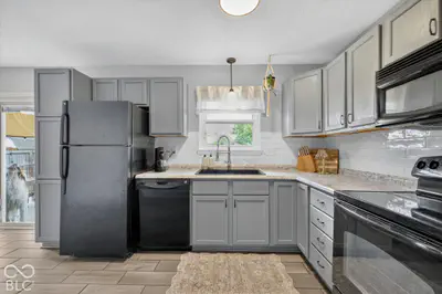 5754 Pemberly Drive, Indianapolis - 12