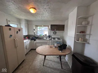 1305 E 26th Street, Anderson - 6