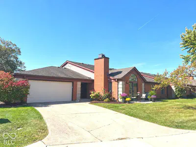 9234 Oak Run East Drive, Indianapolis