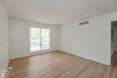6426 Bayside South Drive, Indianapolis - 18