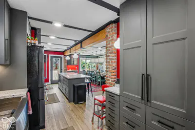 5119 Vantage Point Road, Avon - 10