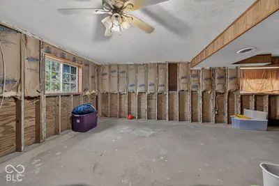 625 Woods Crossing Drive, Indianapolis - 35