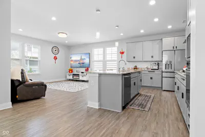 6996 Pickett Place, Carmel - 16
