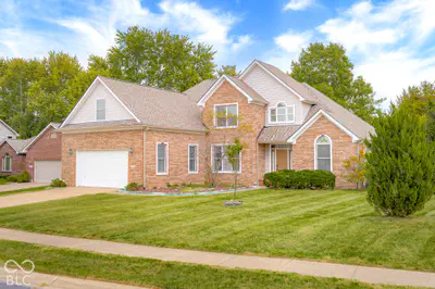 725 Greystone Court, Columbus - 2