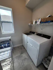 571 Washington Street, Fortville - 13