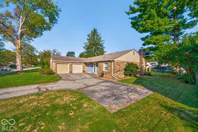 1602 Crescent Drive, Columbus - 2