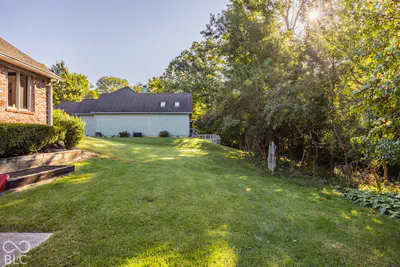 9037 Pinecreek Way, Indianapolis - 49