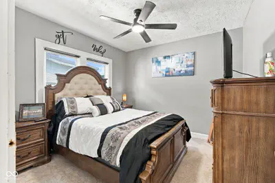 2462 Delaware Street, Indianapolis - 12