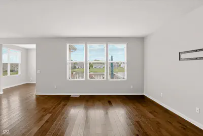 561 Harstad Boulevard, Westfield - 26