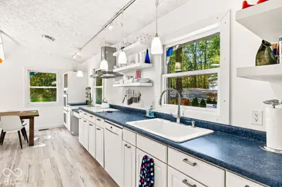 4078 Rembrandt Drive, Martinsville - 6