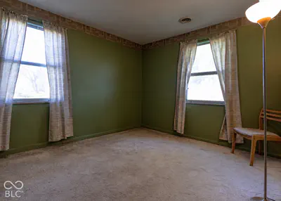 1231 E New Road, Greenfield - 5