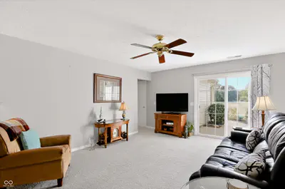 2053 Acorn Boulevard, Franklin - 16