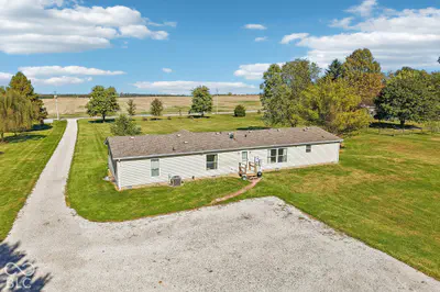 681 W County Road 1000 S, Clayton - 57